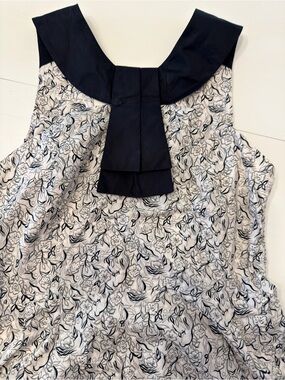 Anthropologie  “Girls from Savoy” brand sleeveless floral Floral Sleeveless top